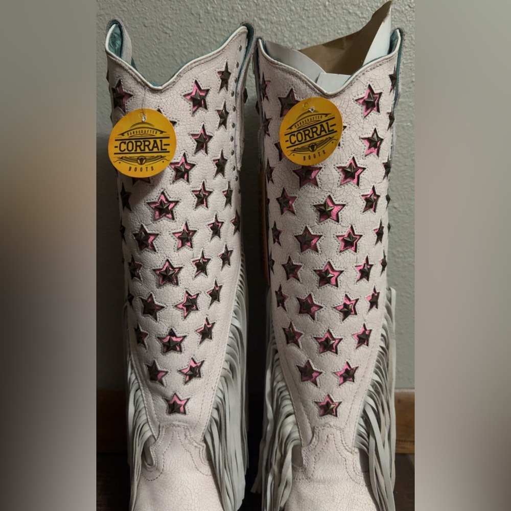 Corral Boots - Picture 7 of 13